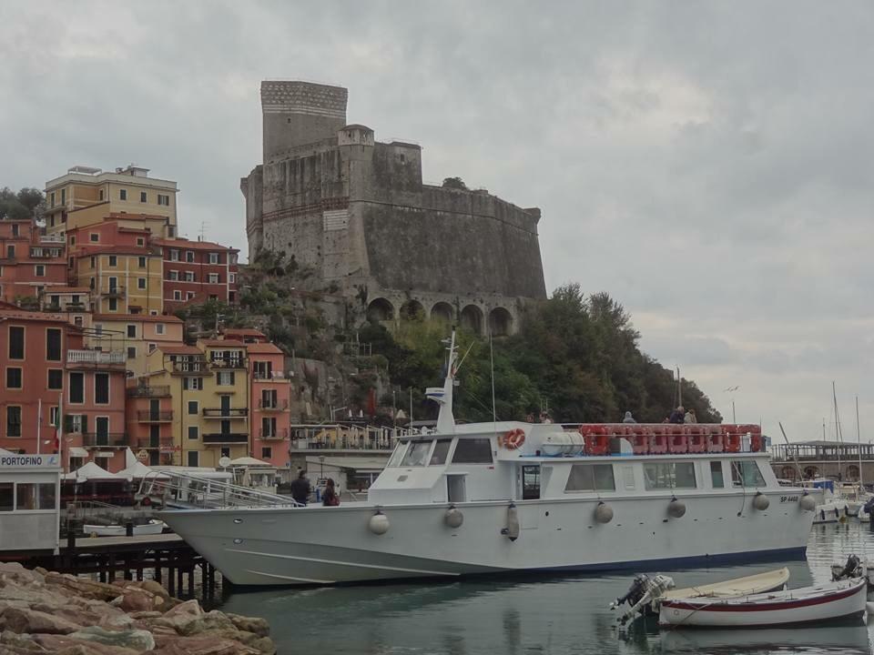 Affittacamere La Baia Di Lerici Bagian luar foto
