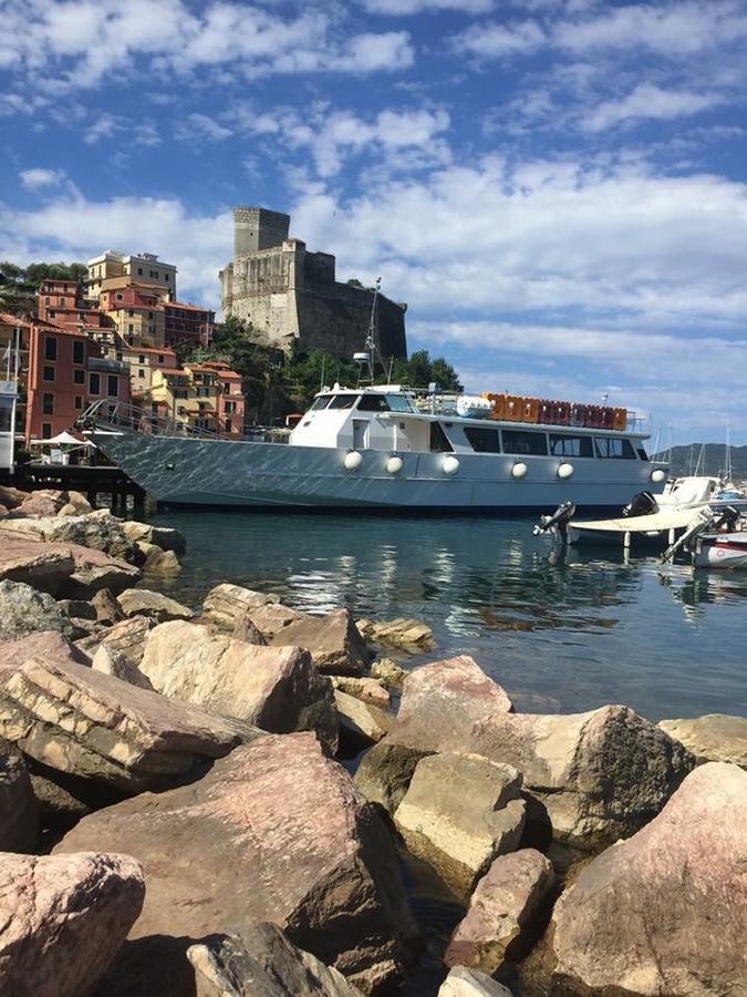 Affittacamere La Baia Di Lerici Bagian luar foto